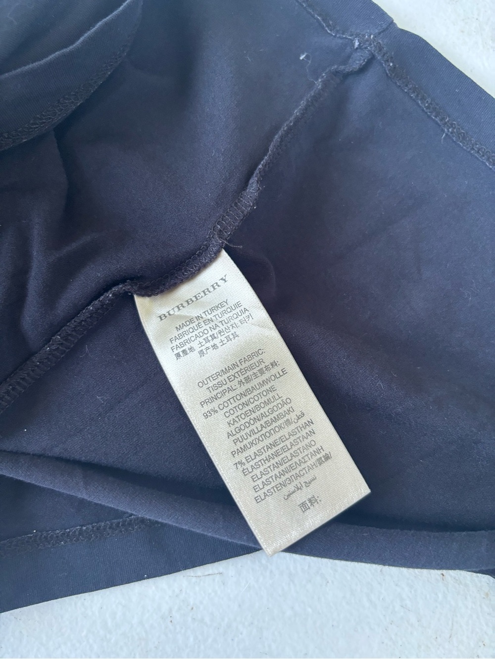 Burberry women's T-shirt size Medium, Damaged tee, Designer. - Picture 9 of 11